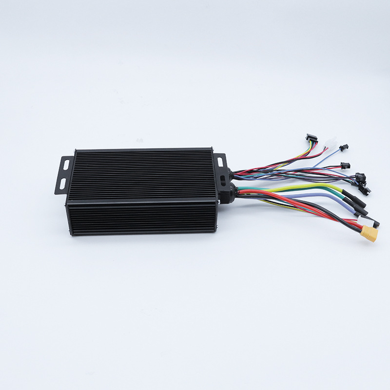 Grensoverschrijdende fabrieksd - 72V 45A Dual Controller recensie en prijs